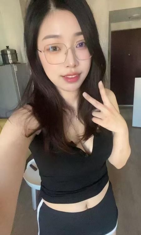 极品多汁美乳可欣