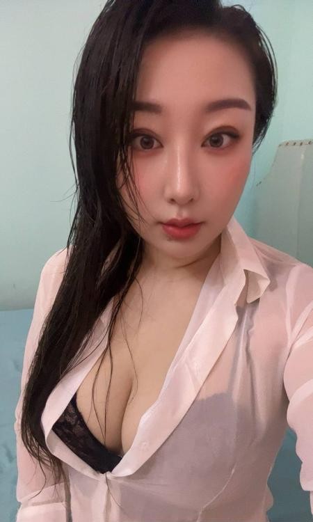 莞式sm女奴道具扮演