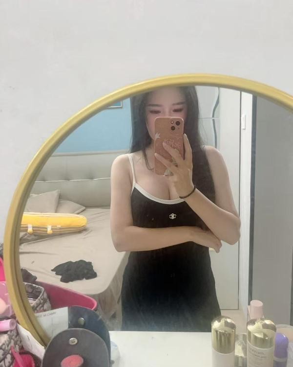 罗湖小甜心