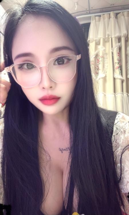 坪山乳神米儿