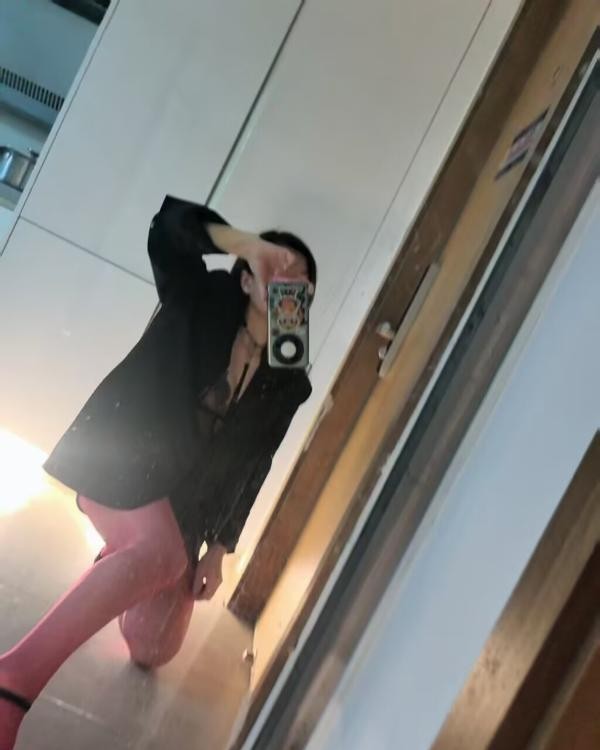 新新小少妇