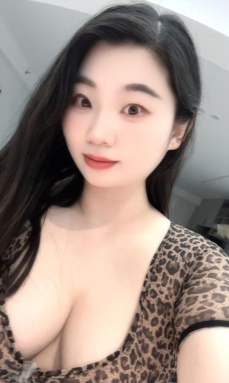 大胸小豆子