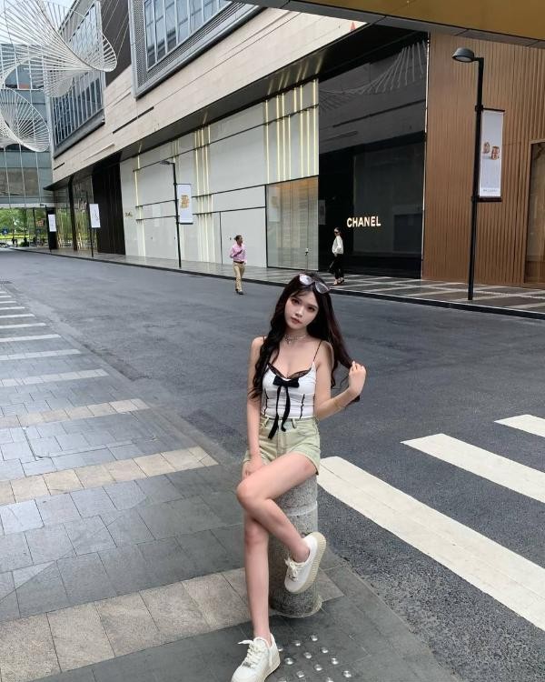 汕头美胸乐乐