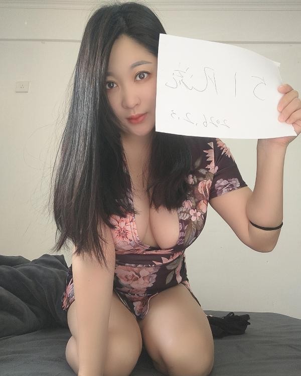 铁西爆乳美女