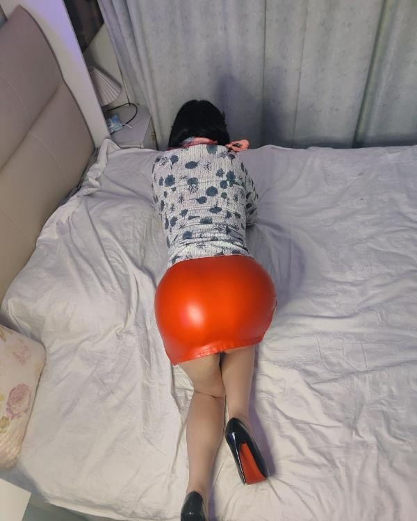 南站大胸老师