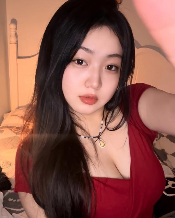 微胖巨乳彤彤