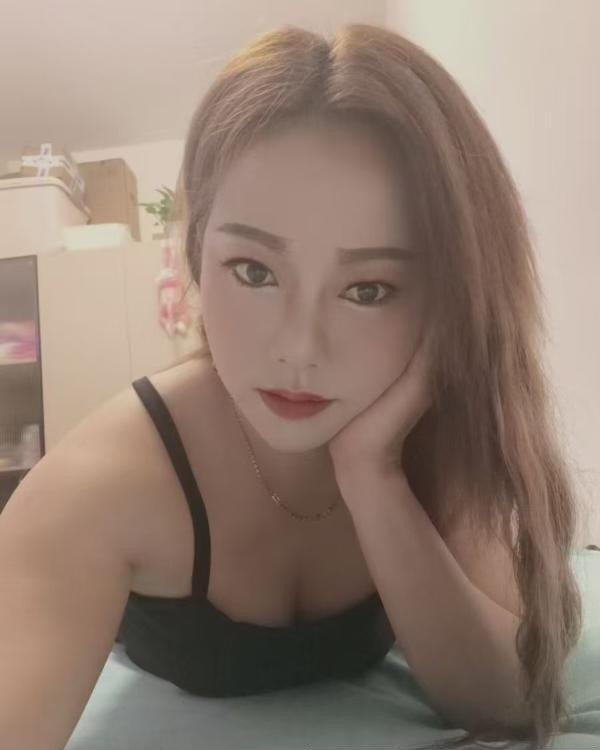 海珠骚妇璐璐
