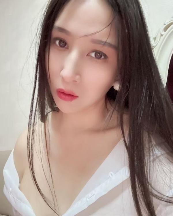 汉口大胸姐姐