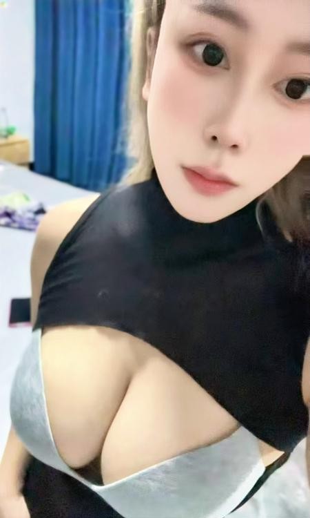 上城E奶巨乳彤彤