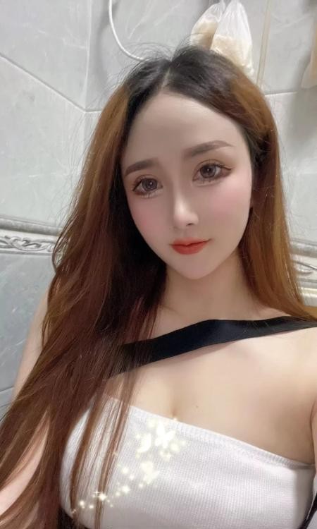 大胸古典美女