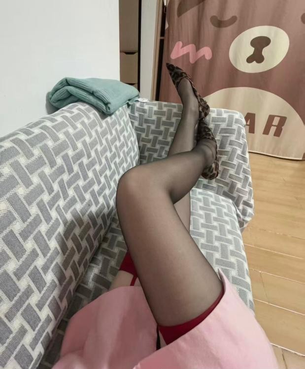 福田腿模小小