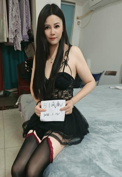 丝袜温柔少妇