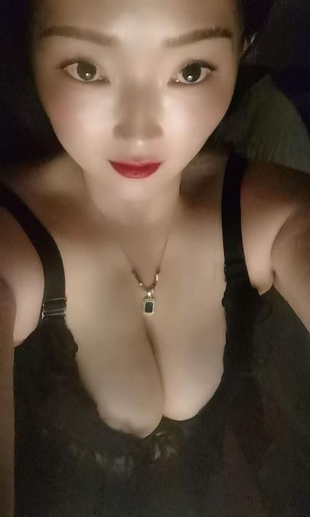 丰满小姐姐