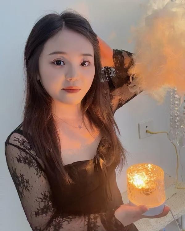 素人兼职嫩妹子