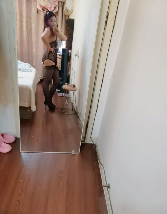 玄武门大胸熟女妹子