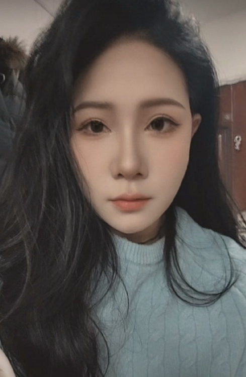 南开李微