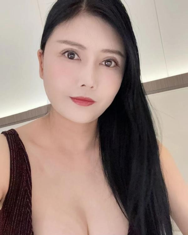 大奶莞式服务