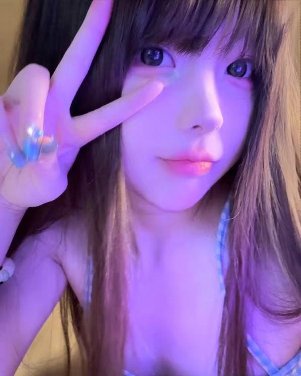 苏州嫩妹肤白筷子腿
