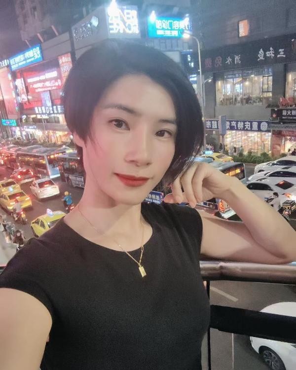 苗条少妇娜娜