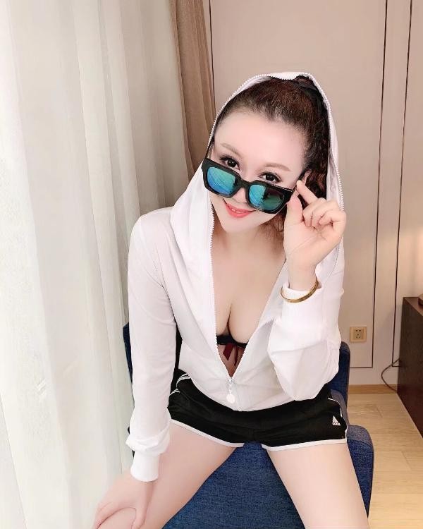 风骚蜜桃米宝