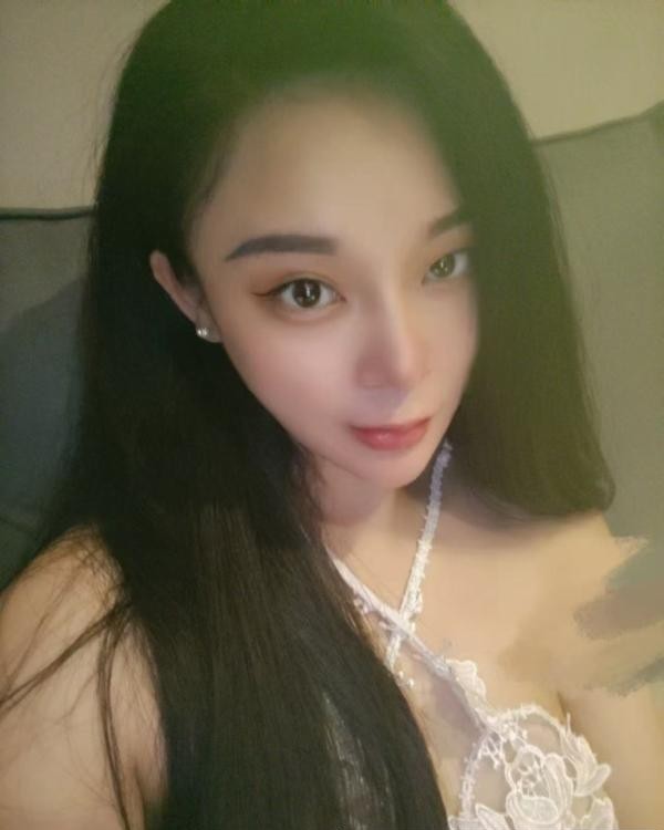 热情好客姐姐
