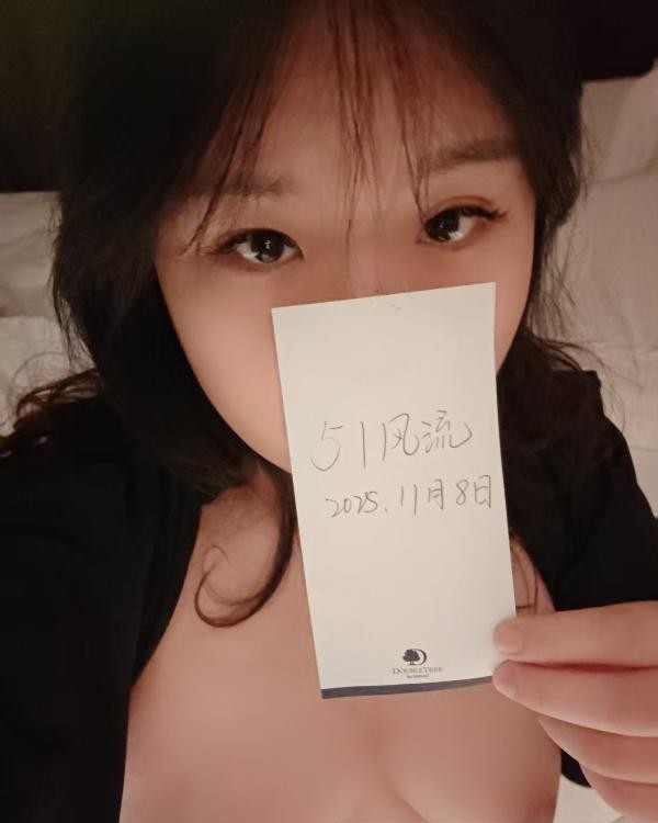 肉感甜妹小呱