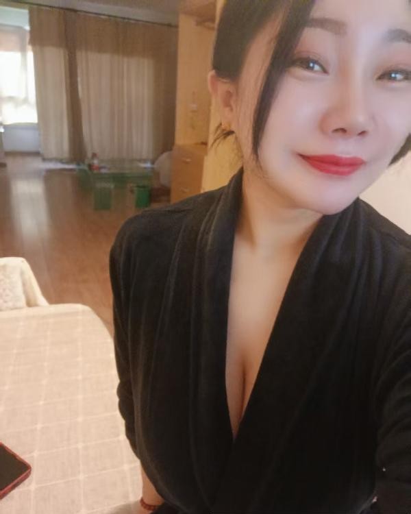 喷潮少妇巨乳
