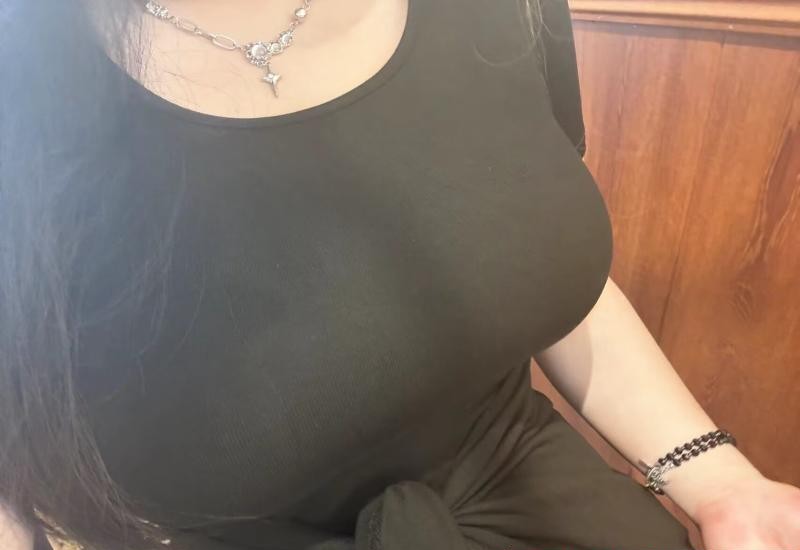 巨乳大奶姐姐