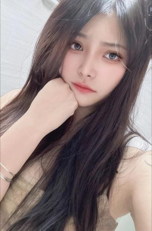 大胸萌萌老师
