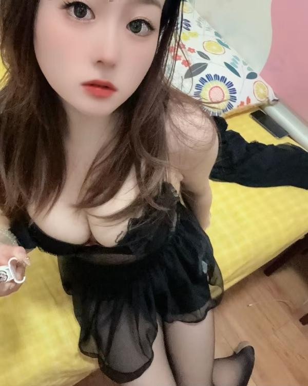 大奶骚妹小七