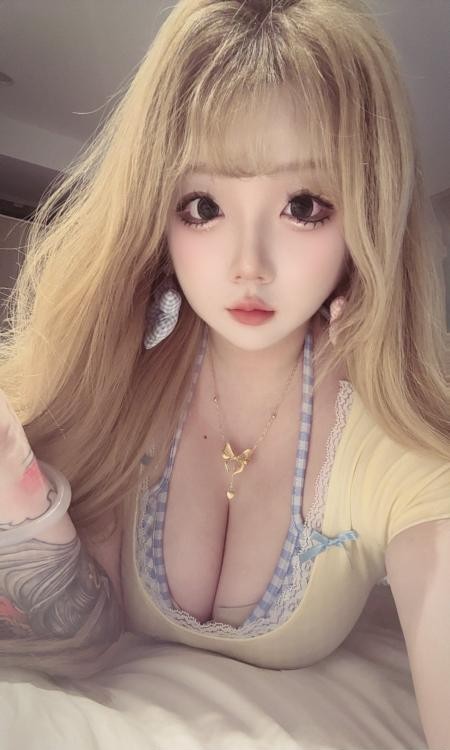 波霸美女媛媛