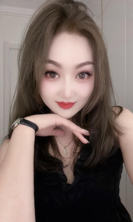丰满的小嫂子
