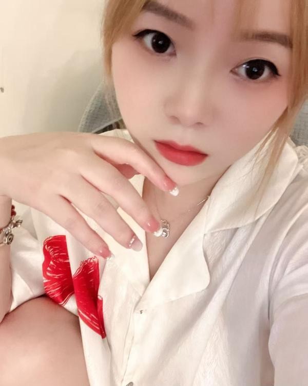 蜀山大胸妹