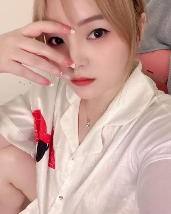 蜀山大胸妹