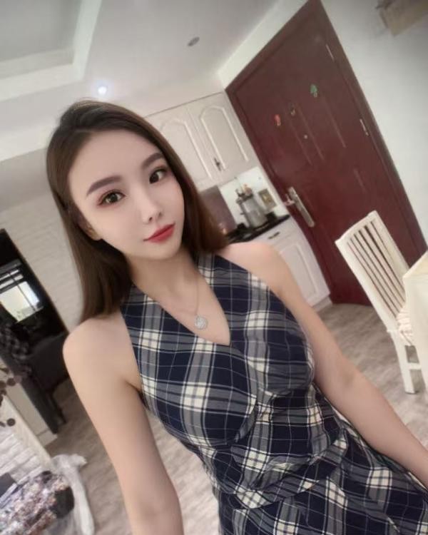 性瘾女友Tina