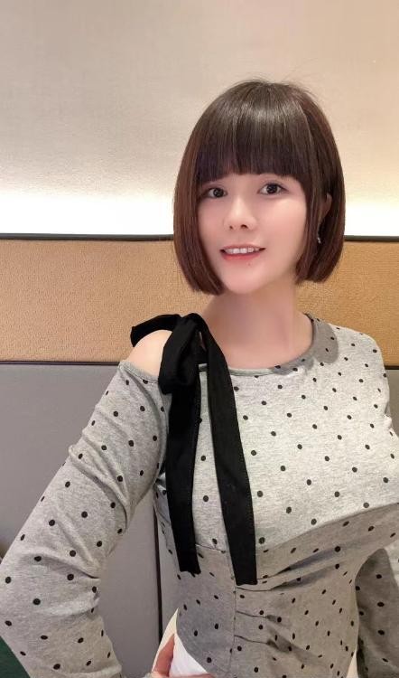 静安大奶雅雅