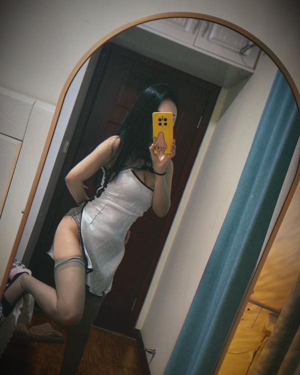 黄泥磅小姐姐