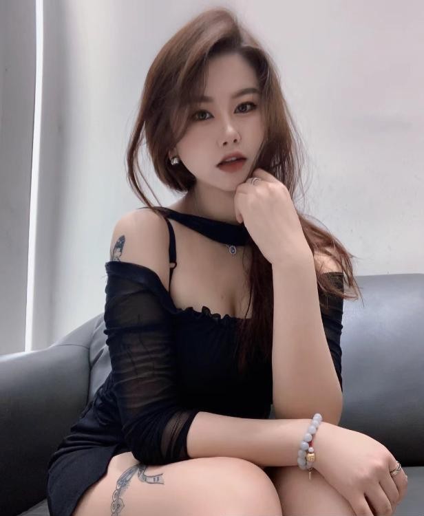 龙华大奶木子