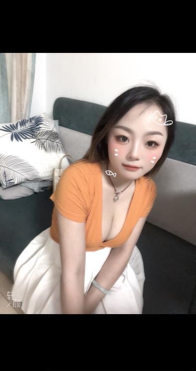 大胸懒羊羊