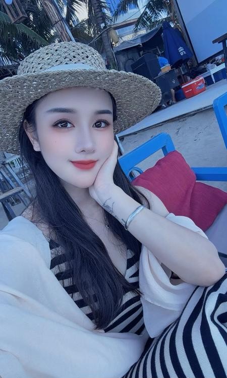 大石坝轻少妇