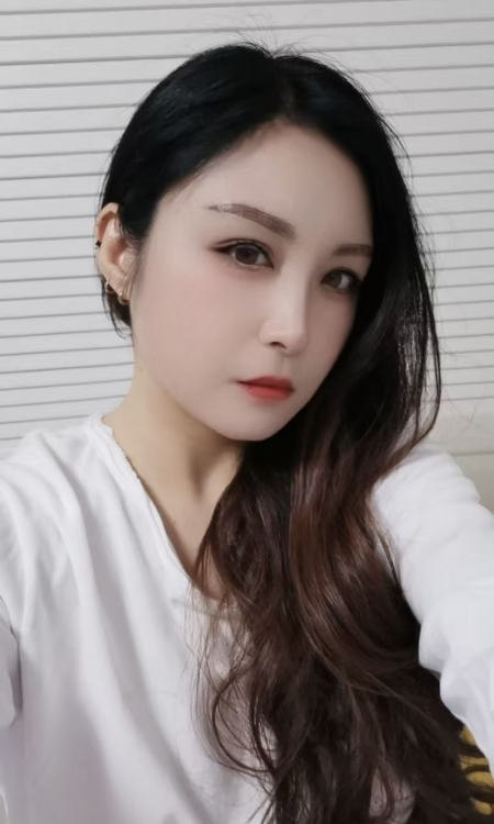 萧山宝龙大胸妹