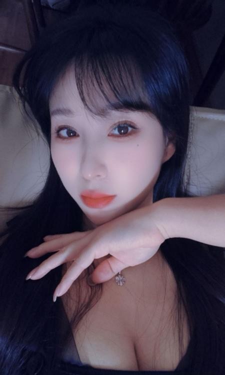 巨乳蜂腰姐姐