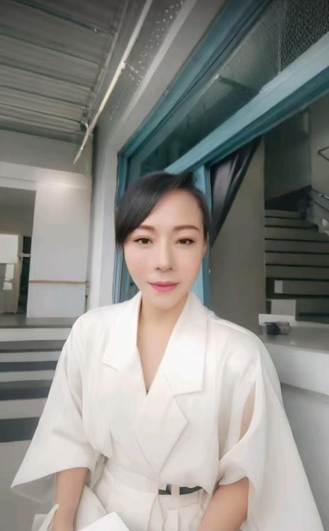 激情舌吻少妇