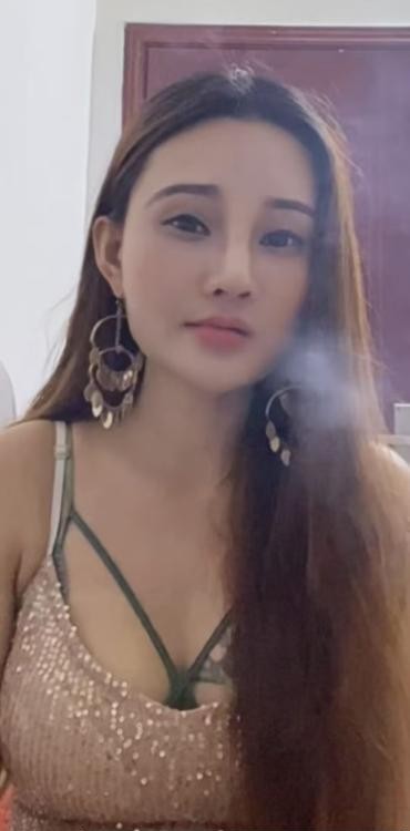本地小骚货
