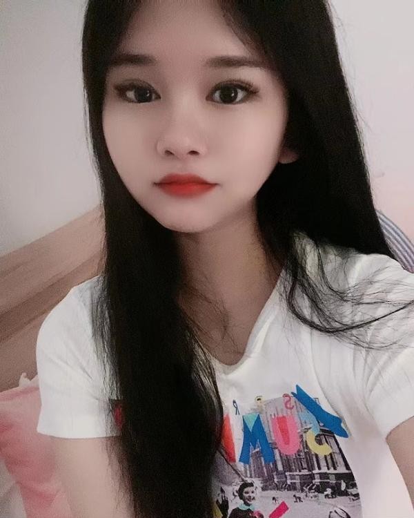 风骚舌吻妹子