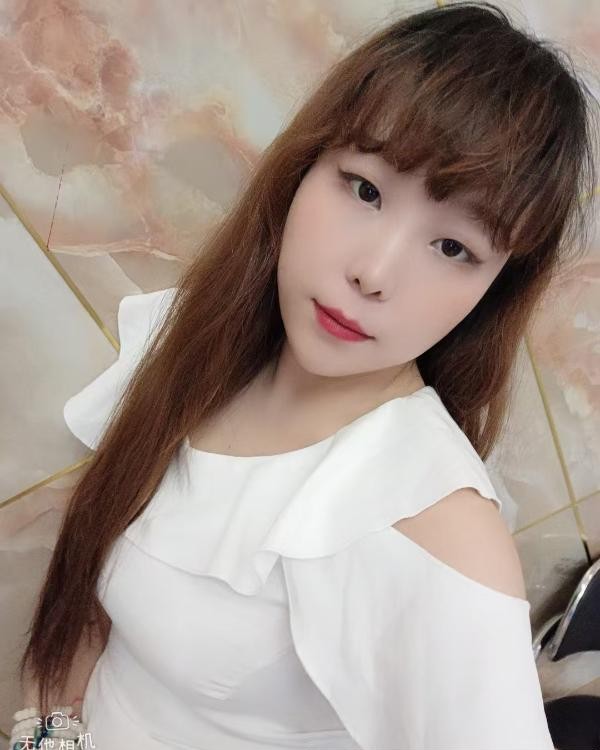 微胖大胸少妇