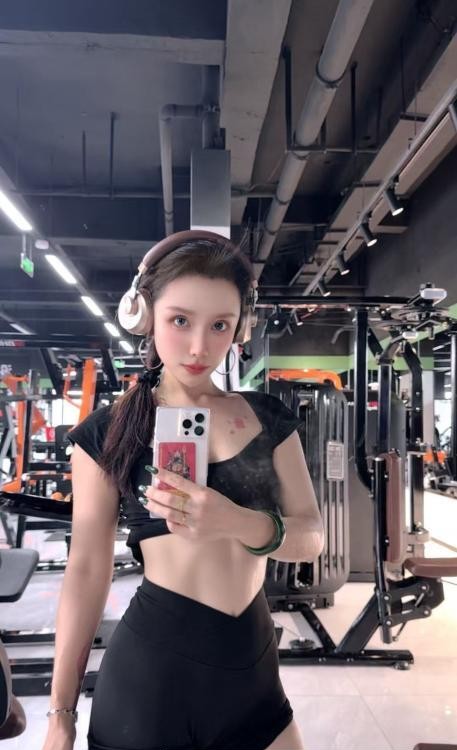 新区姗姗少妇