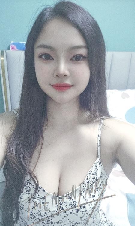 骚浪妹子初夏
