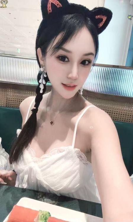 罗湖奶牛白雪