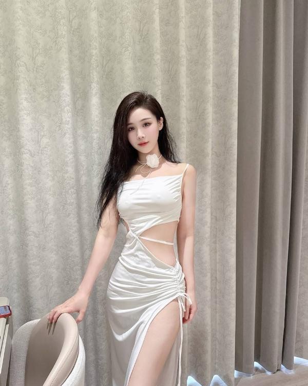 气质御姐颜值大胸萱萱